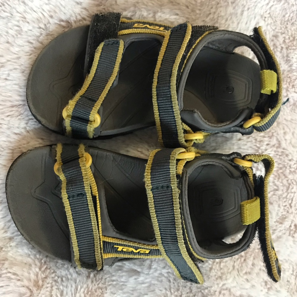 Kids teva sandals
